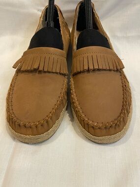 UGG Australia Leather Espadrille Loafers Fringe Tan Slip On Size 9.5